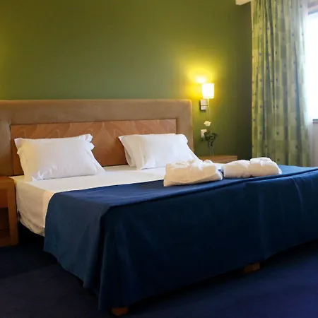Qh De Quiaios Otel